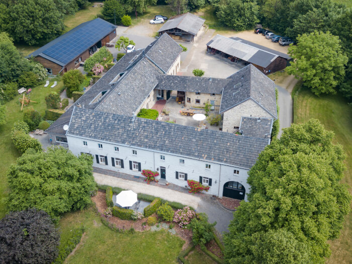 Vakantiewoning in Bocholtz (Limburg) voor 75 personen met 34 slaapkamers.