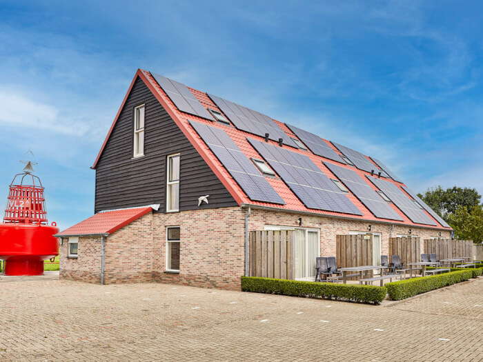 Vakantiewoning in Hippolytushoef (Noord-Holland) voor 20 personen met 8 slaapkamers.