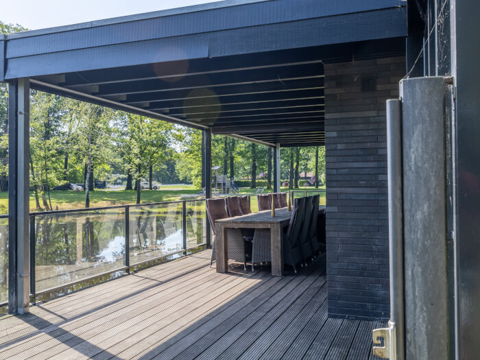 Vakantiewoning in Denekamp (Overijssel) voor 24 personen met 12 slaapkamers.