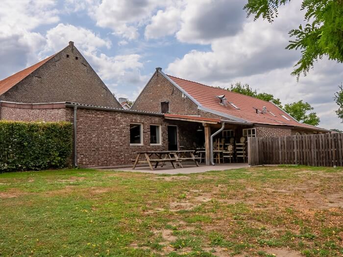 Vakantiewoning in Posterholt (Limburg) voor 40 personen met 17 slaapkamers.