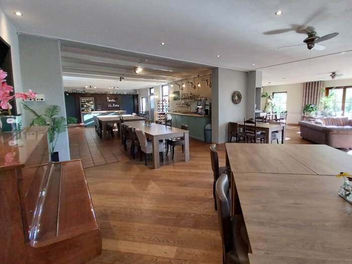 Vakantiewoning in Eibergen (Gelderland) voor 50 personen met 22 slaapkamers.