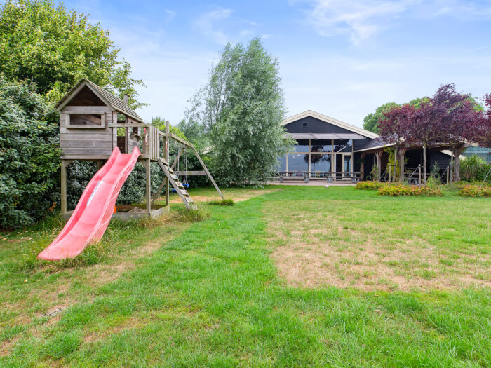Vakantiewoning in Avenhorn (Noord-Holland) voor 17 personen met 10 slaapkamers.
