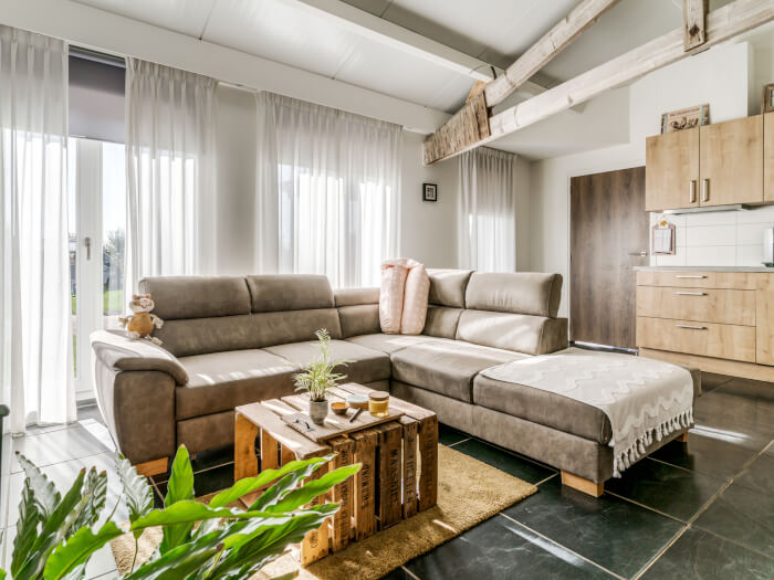 Vakantiewoning in Roermond (Limburg) voor 34 personen met 17 slaapkamers.