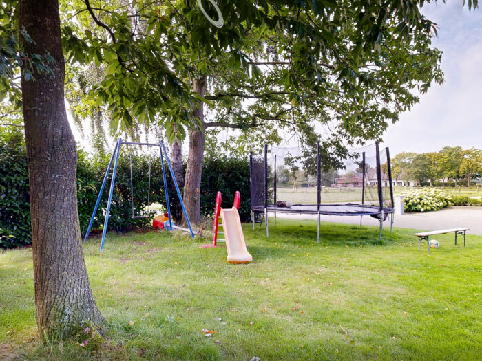 Vakantiewoning in Oosterhout (Noord-Brabant) voor 16 personen met 6 slaapkamers.